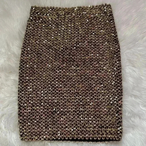 Agaci- Gold and Black Sequined skirt - Small - Picture 2 of 5